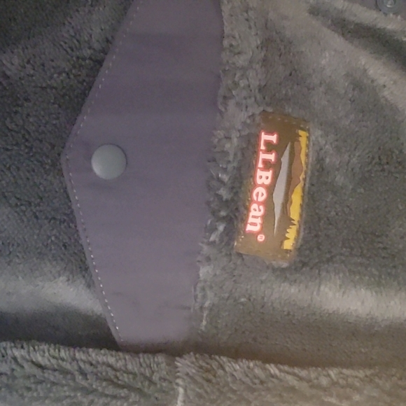 LL Bean Hi- Pile Fleece Pullover - Picture 2 of 4